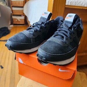 Nike Challenger OG SE Men's Size 10